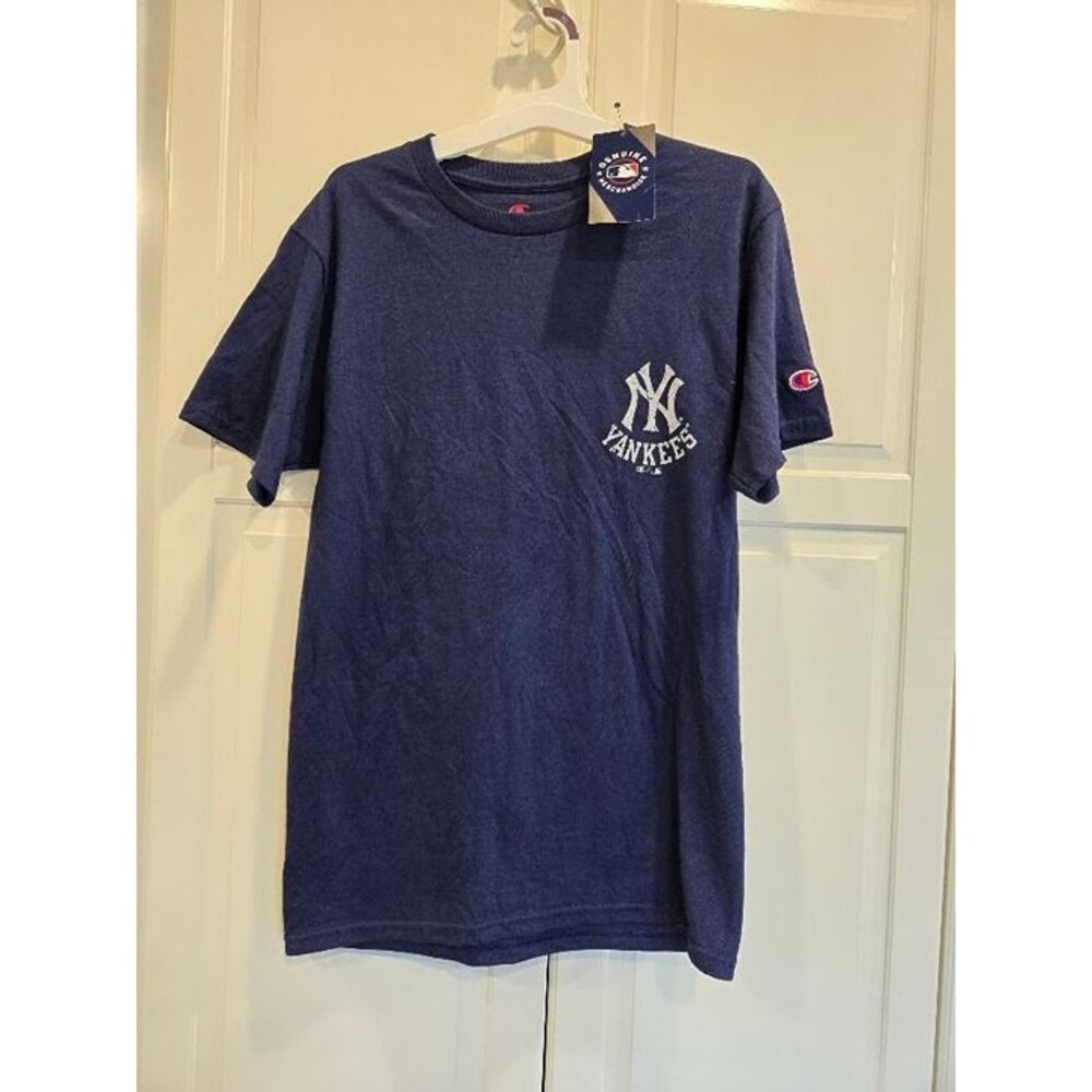 Champion New York Yankees Navy Blue T-Shirt Tee - Mens SMALL - NEW